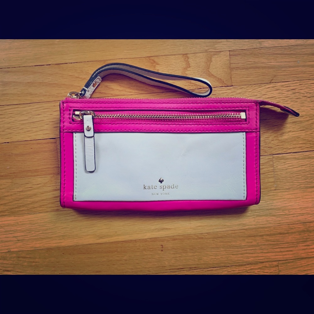 ♠️ Pink Ny Ave Rio Wristlet Wallet